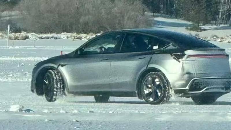 Раскрыт дизайн обновлённого Tesla Model Y