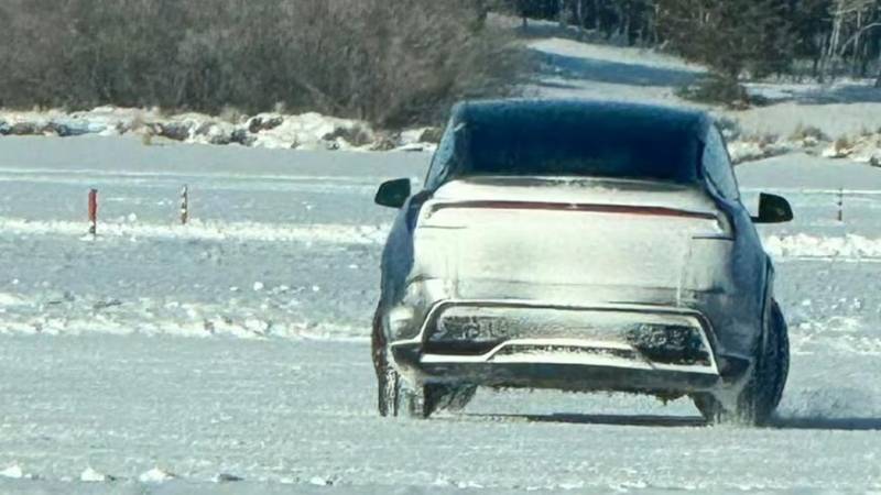 Раскрыт дизайн обновлённого Tesla Model Y